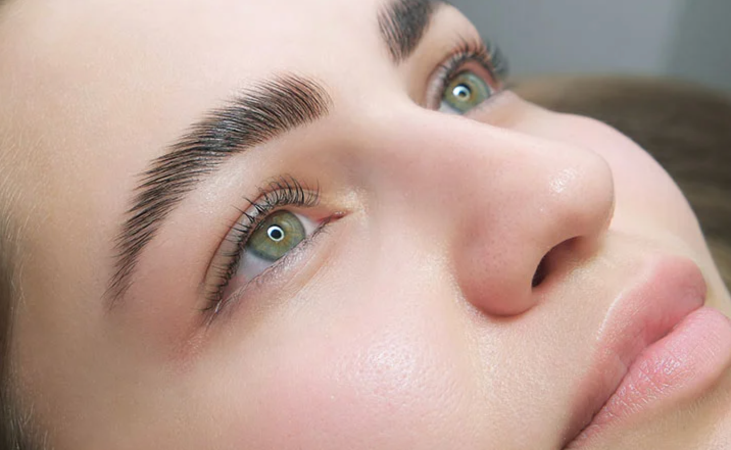 Transform Your Brows with a DIY Lamination Kit: Benefits and How-to Guide